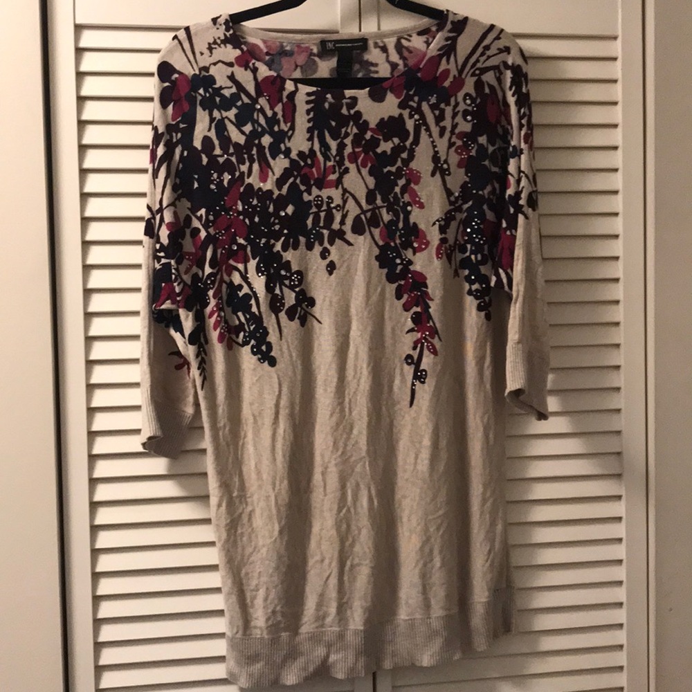 🔥I.N.C. Embellished floral rhinestone top🔥 - Picture 2 of 4
